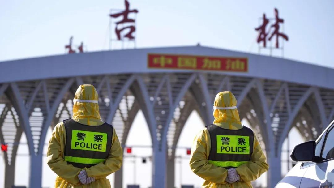 “这个时候,他急,我不能急!”入境隔离人员大肆喧哗,看这位女特警队长如何化解危机……